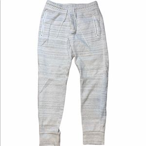 American Eagle Men’s grey joggers. Size small.